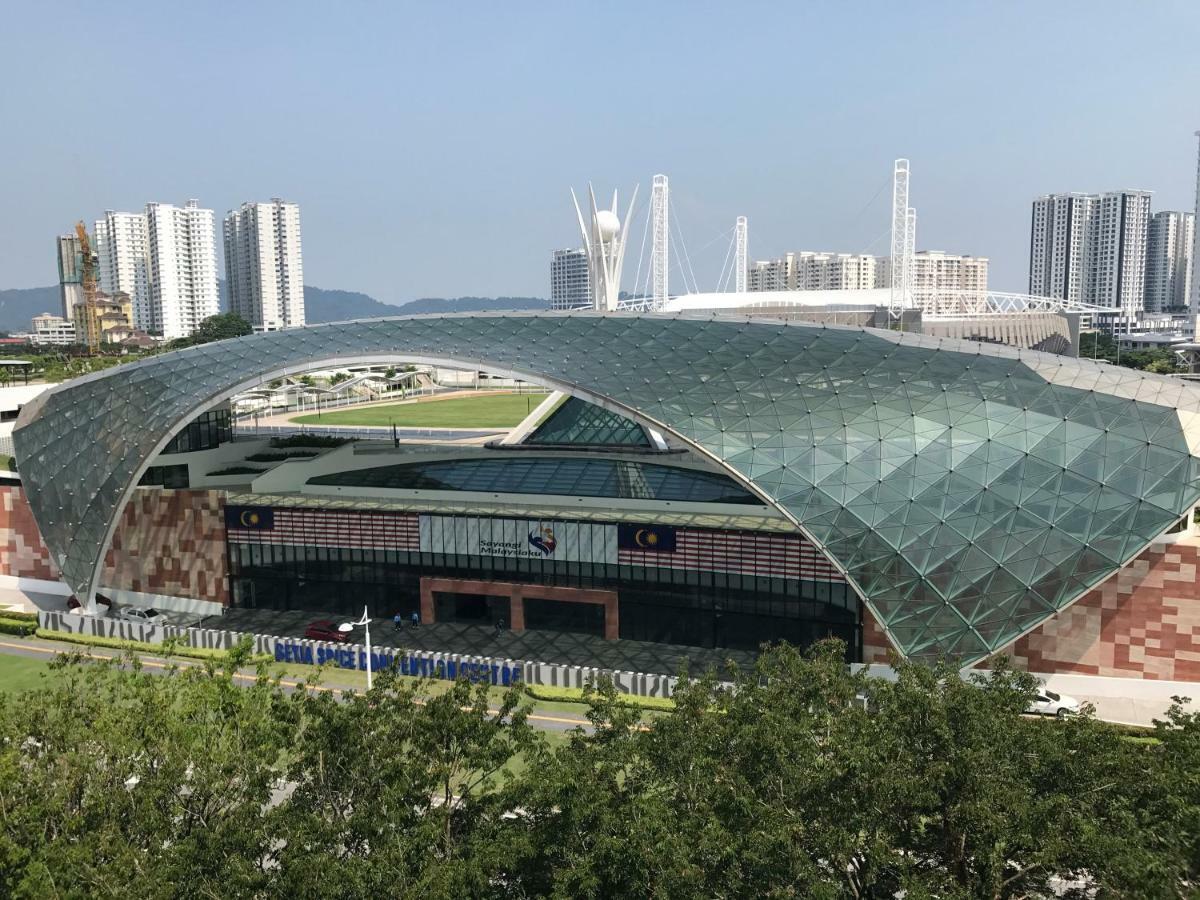 Spice Tunas 3B2B House Bayan Lepas Exterior foto